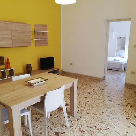 Charming Apartment In Mondello Palermo Dış mekan fotoğraf