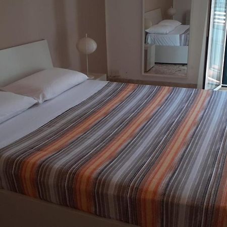 Charming Apartment In Mondello Palermo Dış mekan fotoğraf